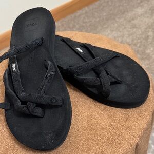 Teva Women's Classic Black flip flops